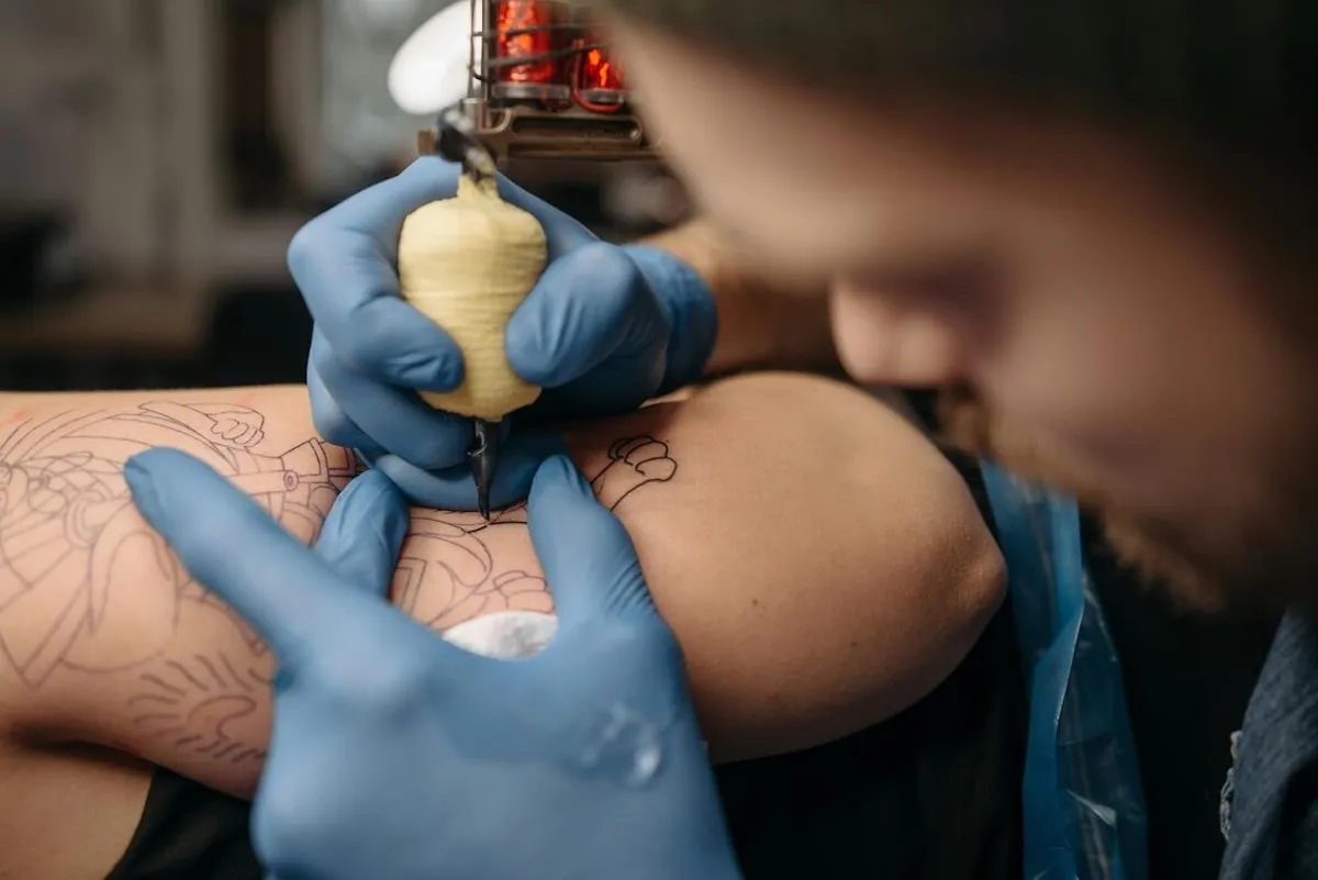 7 Tattoo Line Work Techniques for Professional Artists